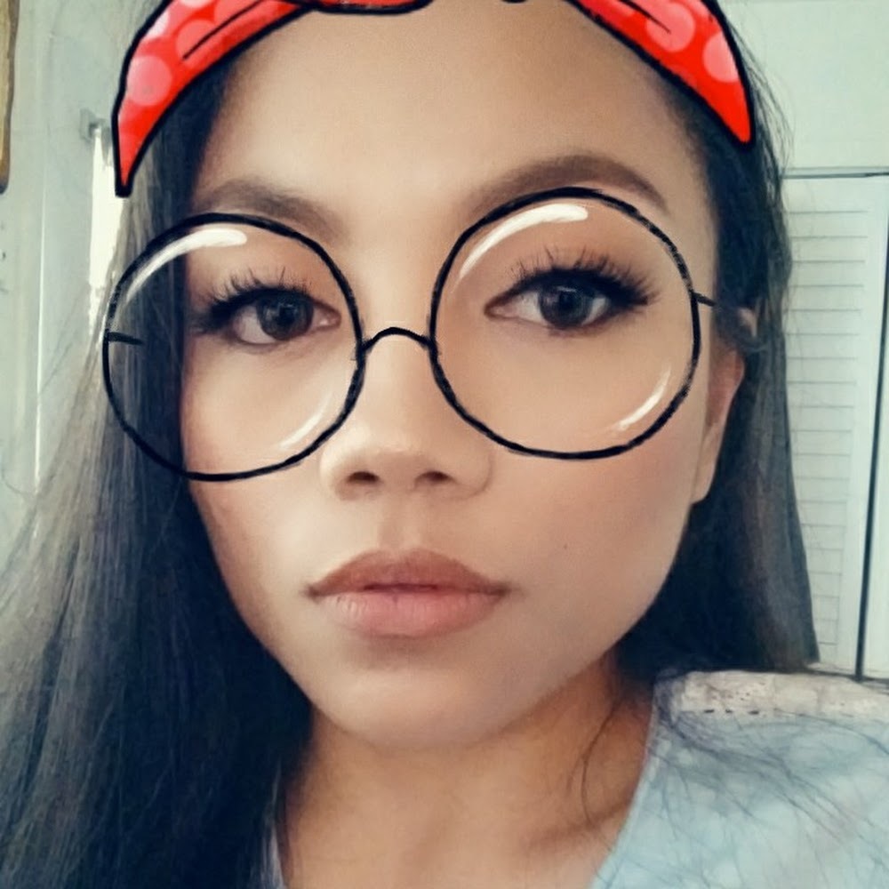 Meet your Posher, Desiree